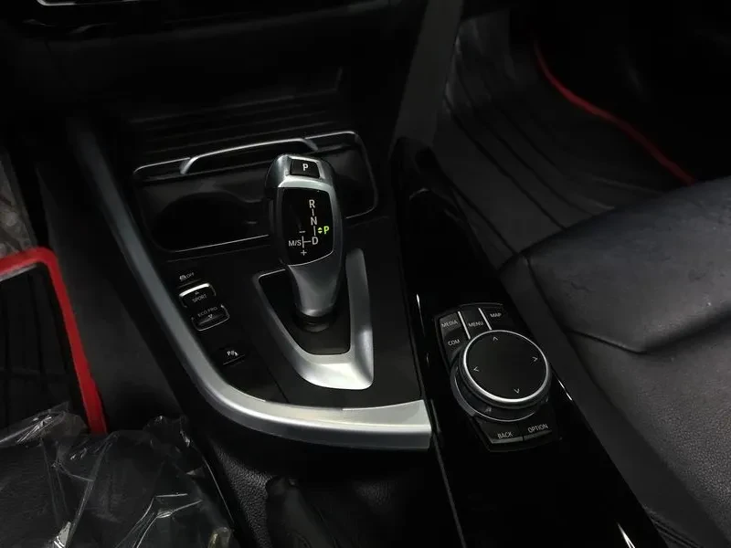 BMW 320 d, снимка 8 - Автомобили и джипове - 55144791