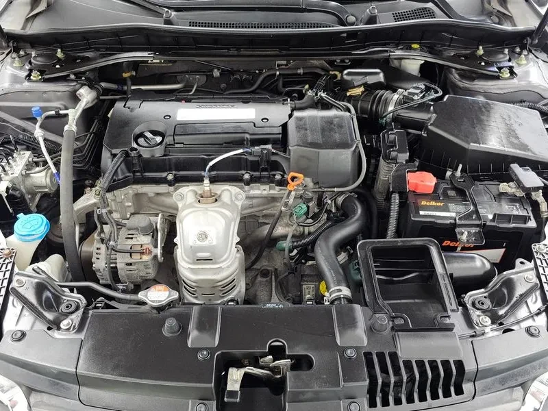 Honda Accord 2.4 9Th Generation, снимка 11 - Автомобили и джипове - 55841370