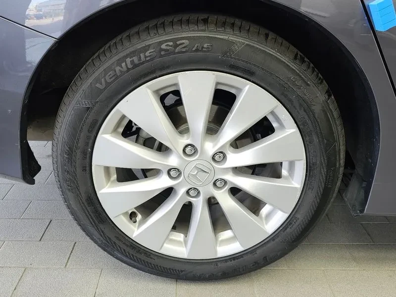 Honda Accord 2.4 9Th Generation, снимка 8 - Автомобили и джипове - 55841370
