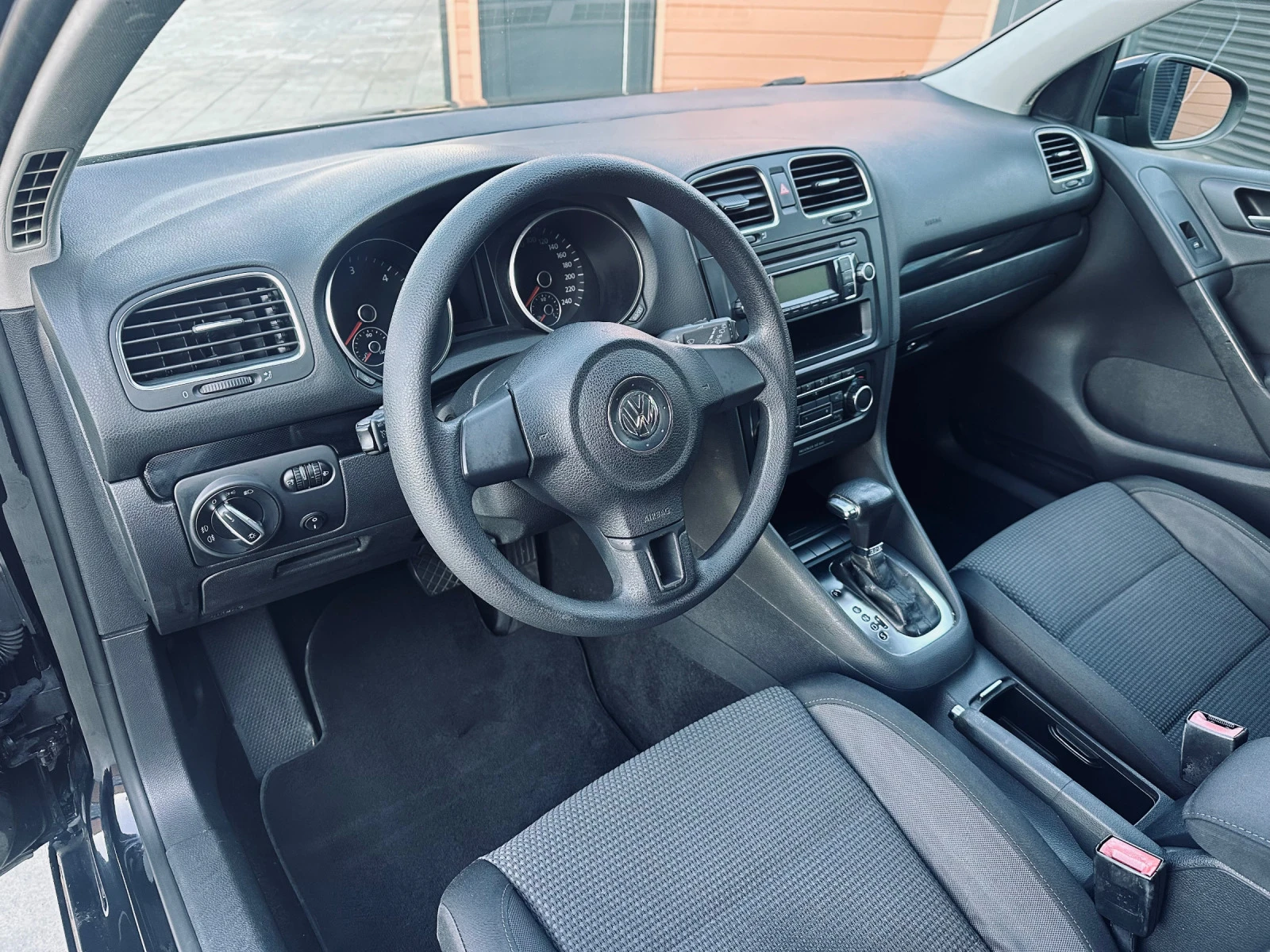 VW Golf 2.0 TDI/DSG - изображение 10