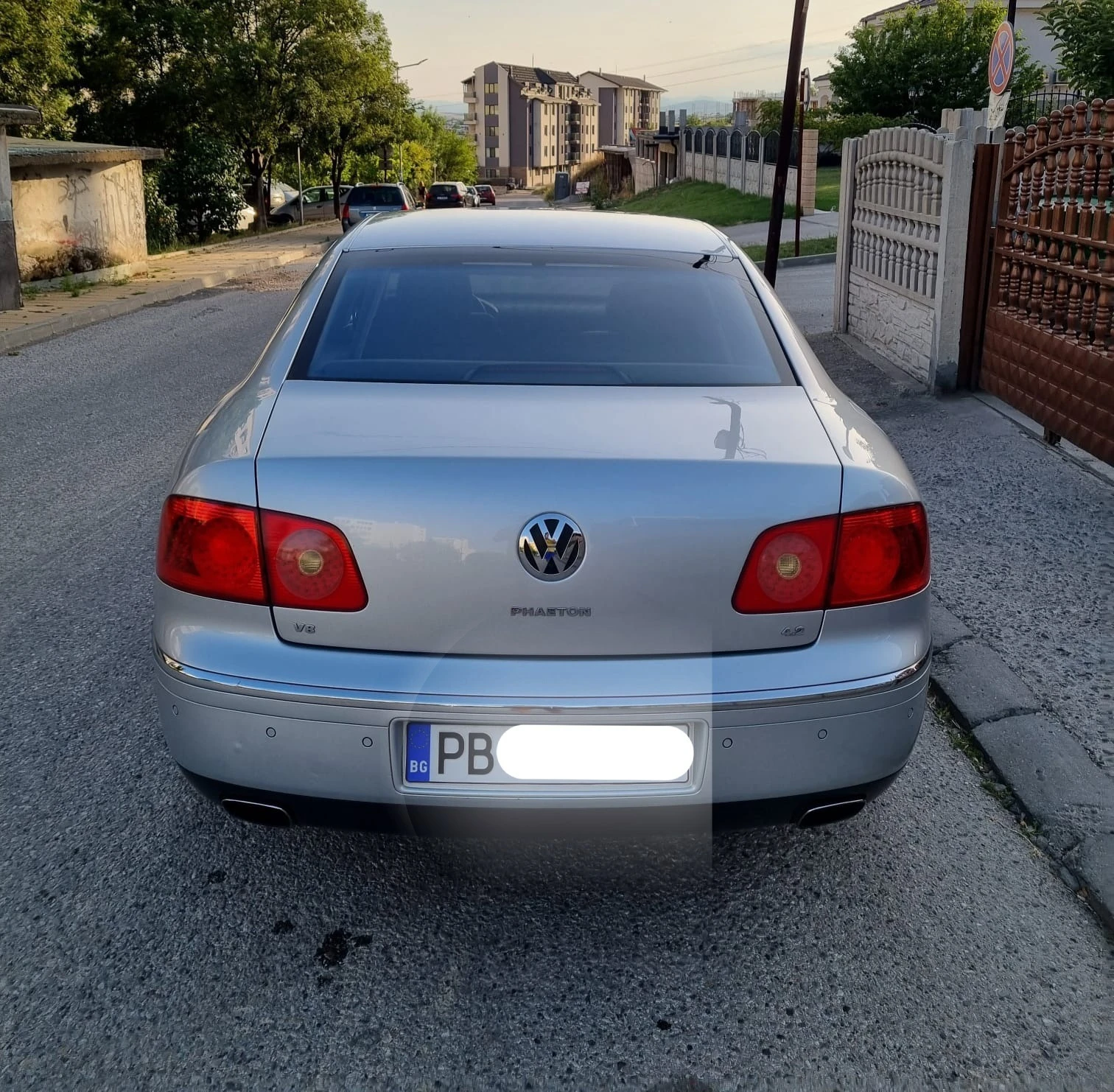 VW Phaeton 4.2, V8, 335к.с., 2005г., Газ/Бензин, Обслужен, УН - изображение 2