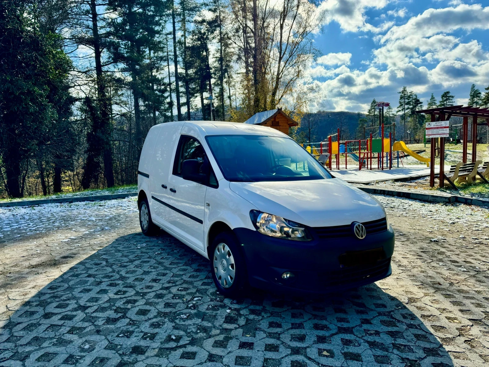 VW Caddy Климатроник, теглич.  - изображение 2