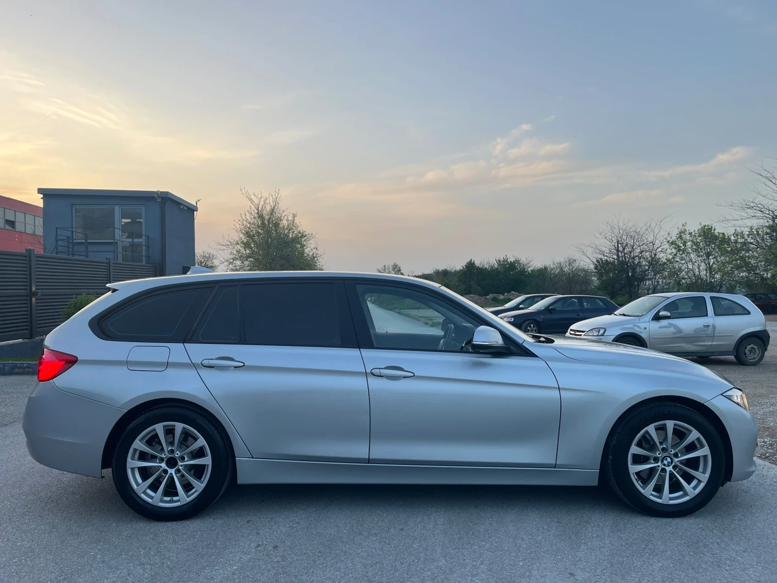 BMW 320 LCI* 190к.с* xDrive - изображение 7