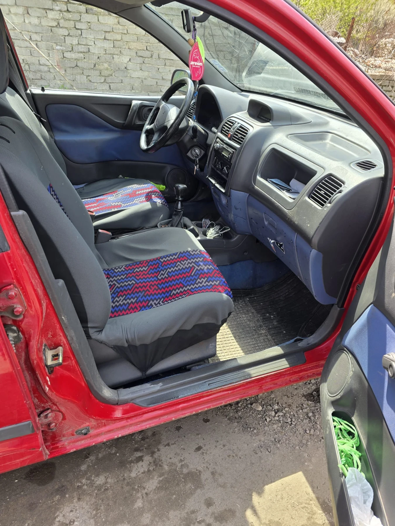 Mitsubishi Space star 1.3 газ/бензин - изображение 7