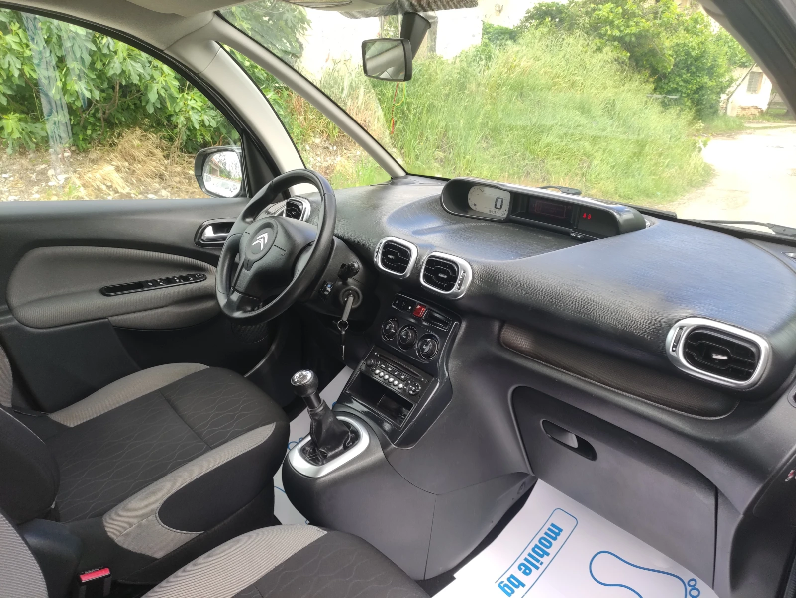 Citroen C3 Picasso 1.6hdi като нов 165000км евро 6 - изображение 8