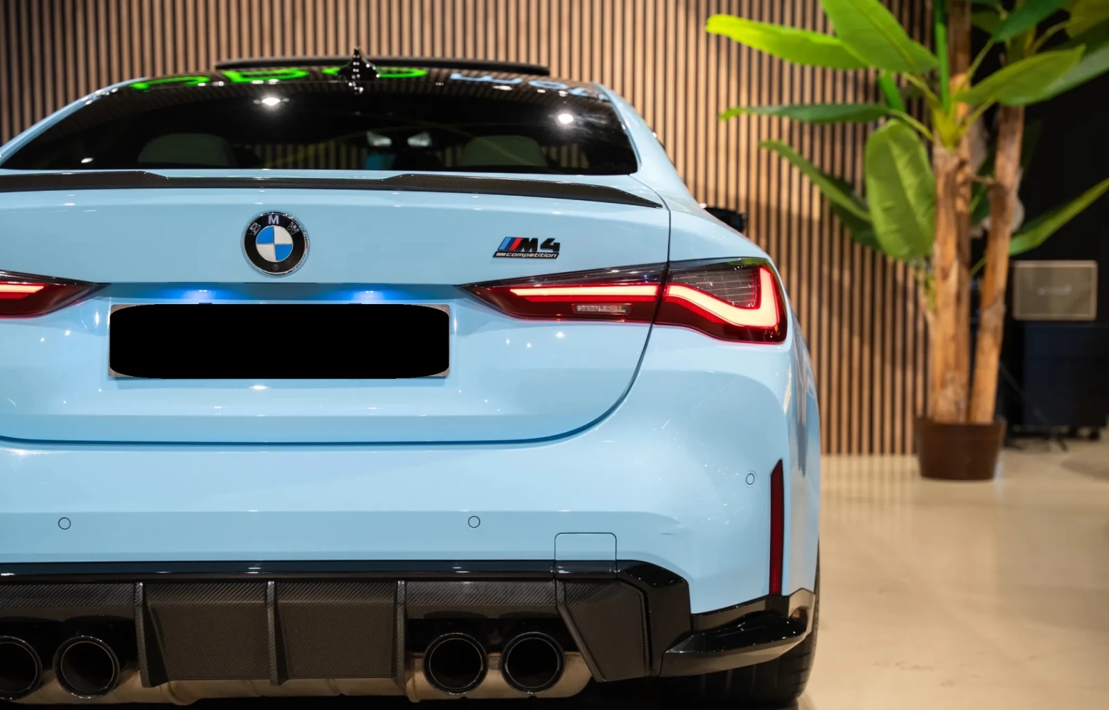 BMW M4 Competition - изображение 10