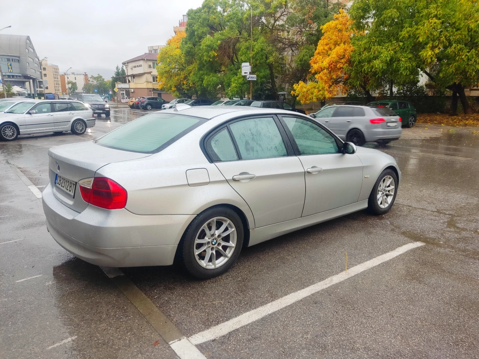 BMW 328 iA E90 - изображение 3