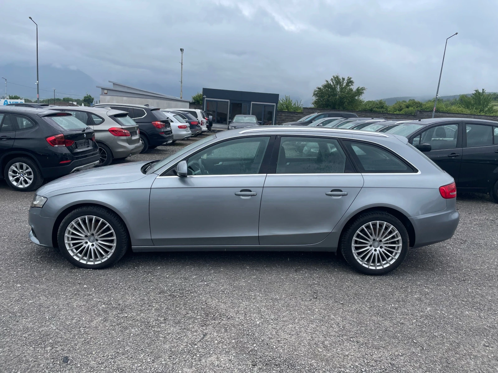 Audi A4 2.0TDI 143КС, снимка 4 - Автомобили и джипове - 52012599