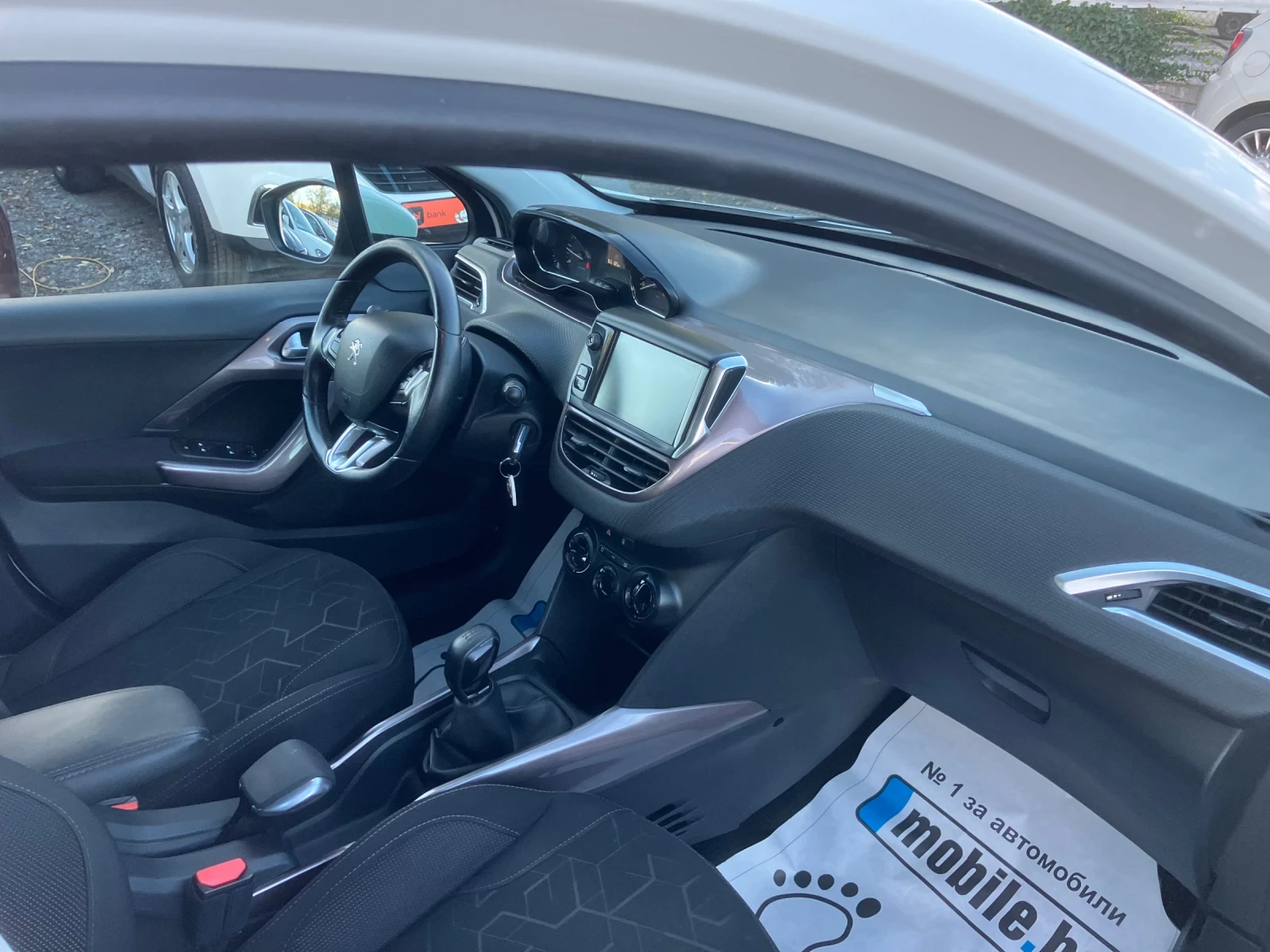 Peugeot 2008 1.6HDI-Allure - изображение 10