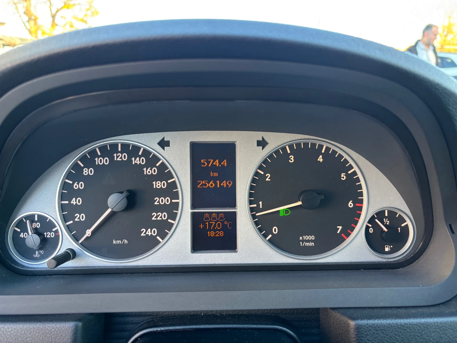 Mercedes-Benz B 150 1.5i | Mobile.bg   14