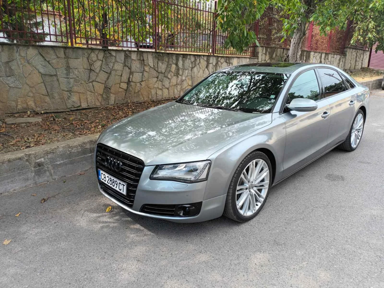 Audi A8 На части