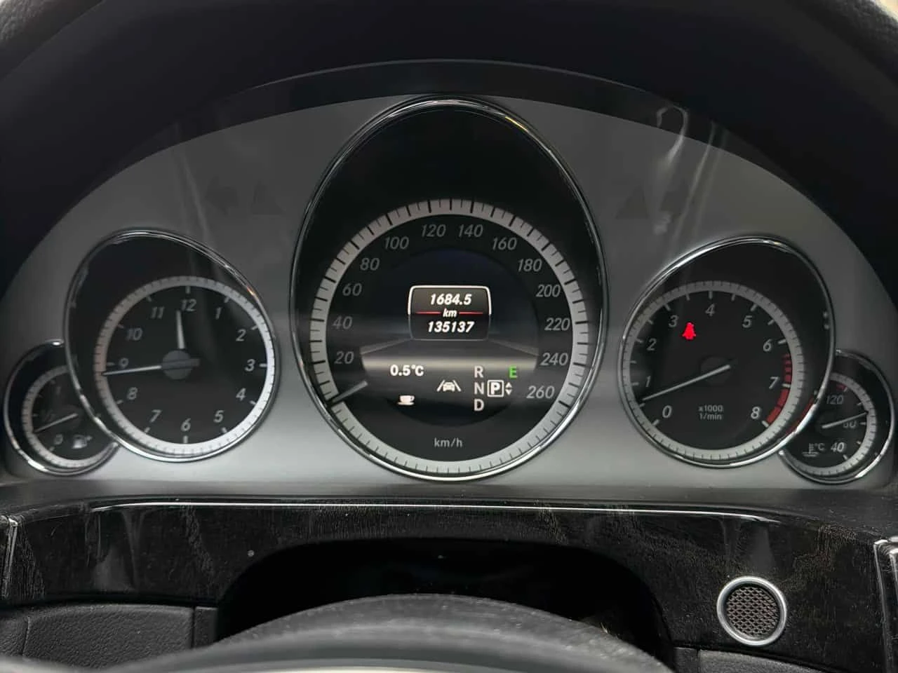 Mercedes-Benz E 350   LANE ASSIST | ПОДГРЕВИ | CARFAX - изображение 9