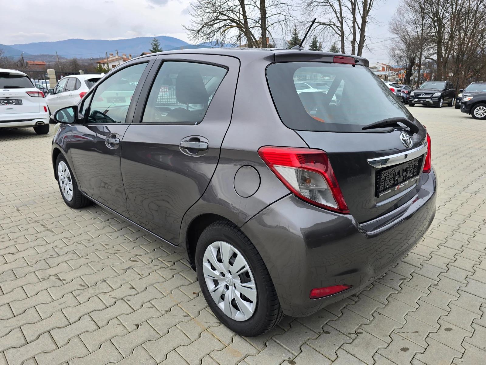 Toyota Yaris 1.3 VVT-I, Нави, Камера, 99к.с., 6 скорости! - изображение 5