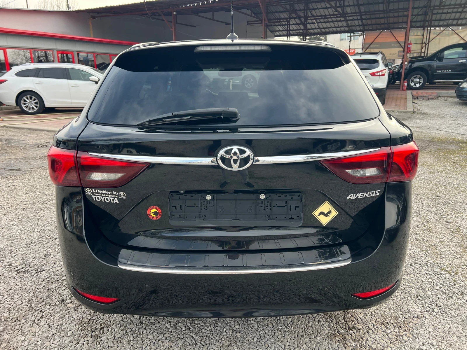 Toyota Avensis 2.0* АВТОМАТИК* ШВЕЙЦАРИЯ* КОЖА* , снимка 6 - Автомобили и джипове - 53720314