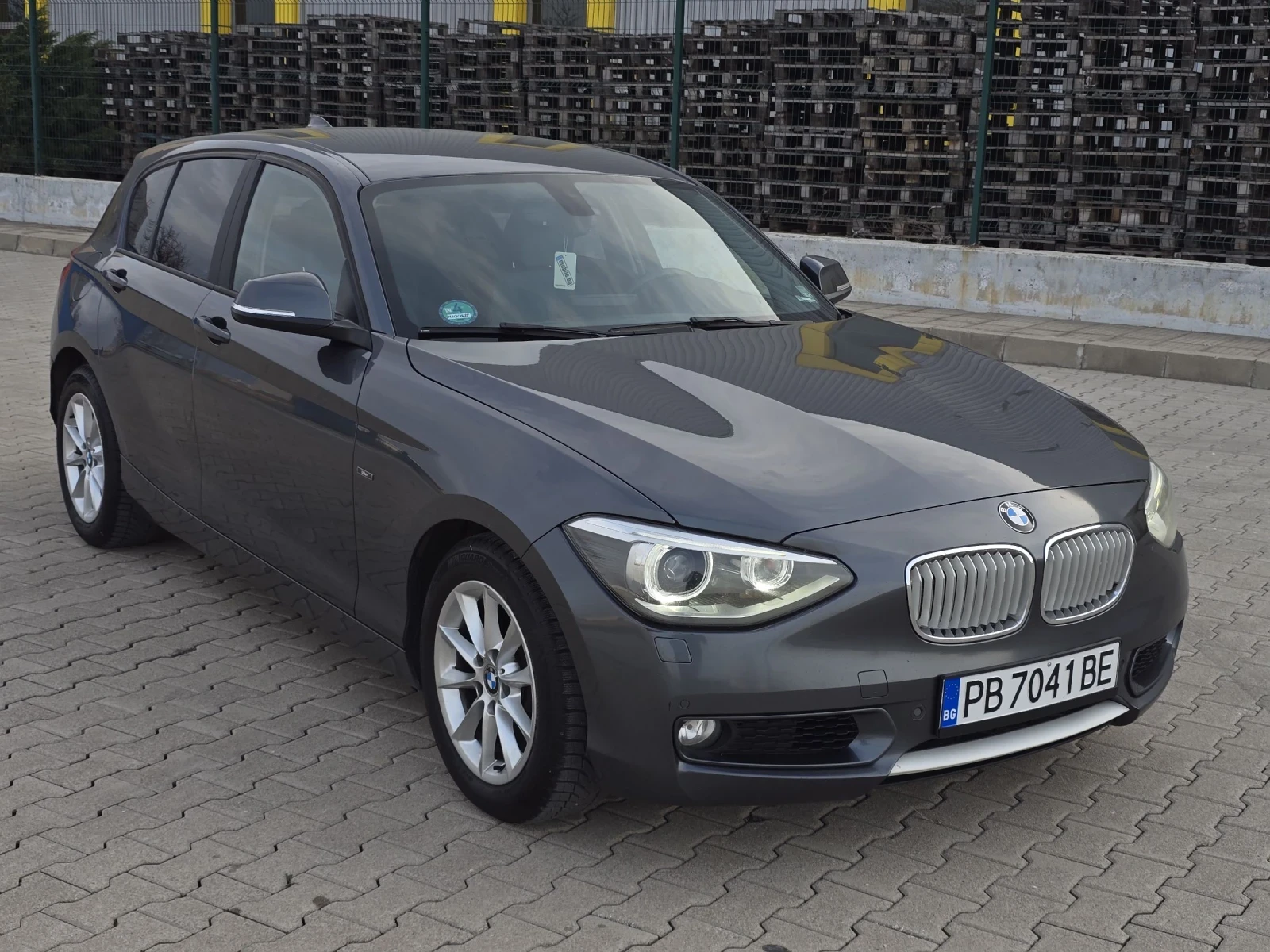 BMW 120 2.0D/184КС/URBAN/ОБСЛУЖЕНА-ВСИЧКО ПЛАТЕНО, снимка 3 - Автомобили и джипове - 53880569