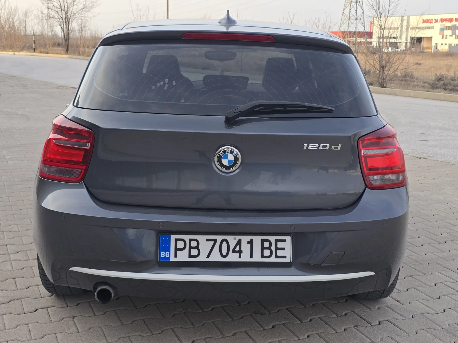 BMW 120 2.0D/184КС/URBAN/ОБСЛУЖЕНА-ВСИЧКО ПЛАТЕНО, снимка 5 - Автомобили и джипове - 53880569