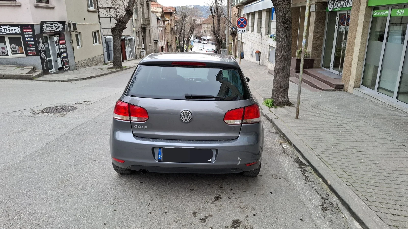 VW Golf 1.6 TDI Style, снимка 2 - Автомобили и джипове - 54163825