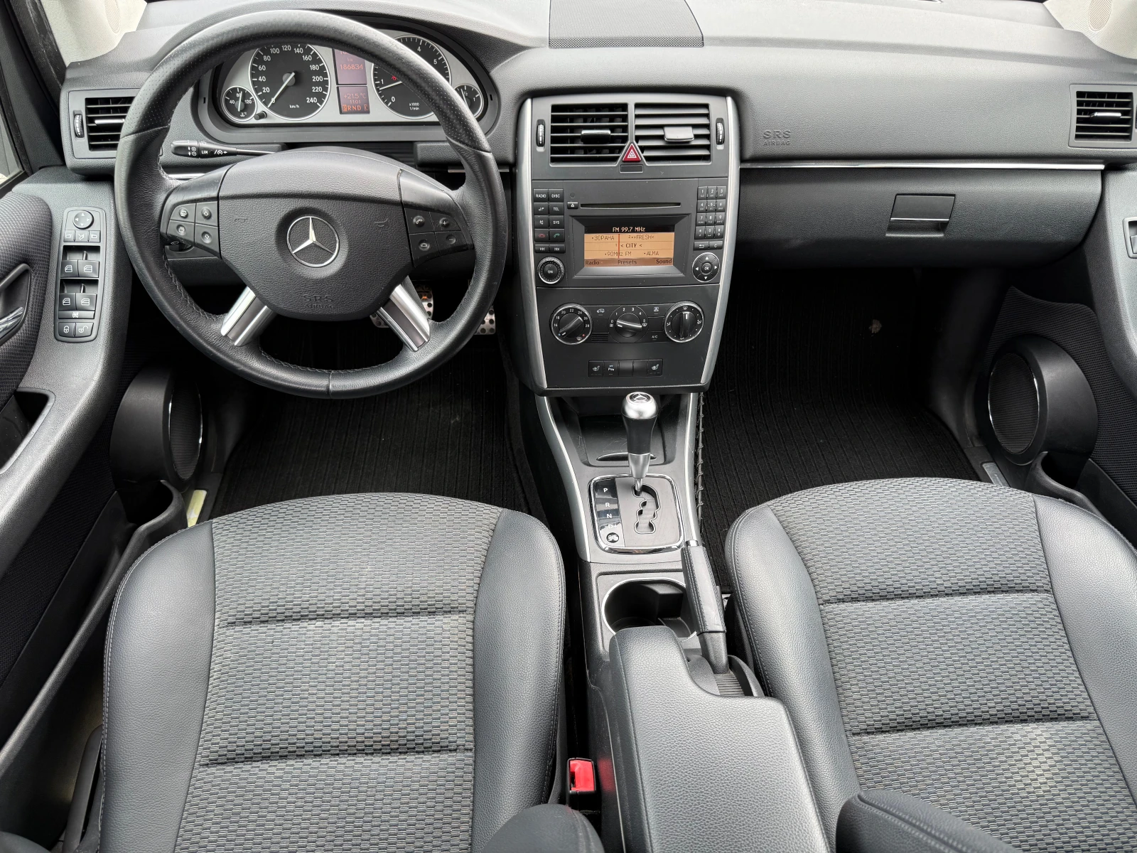 Mercedes-Benz B 180 АВТОМАТ* ПОДГРЕВ* КОЖА* BLUETOOTH* SWISS, снимка 14 - Автомобили и джипове - 54489864