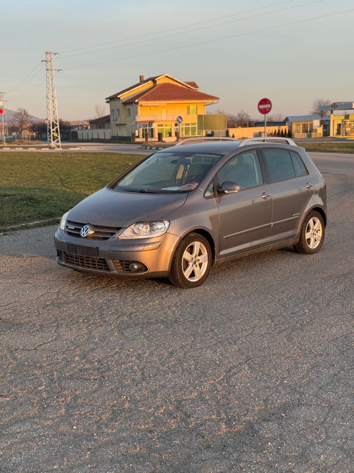 VW Golf Plus, снимка 6 - Автомобили и джипове - 54574503