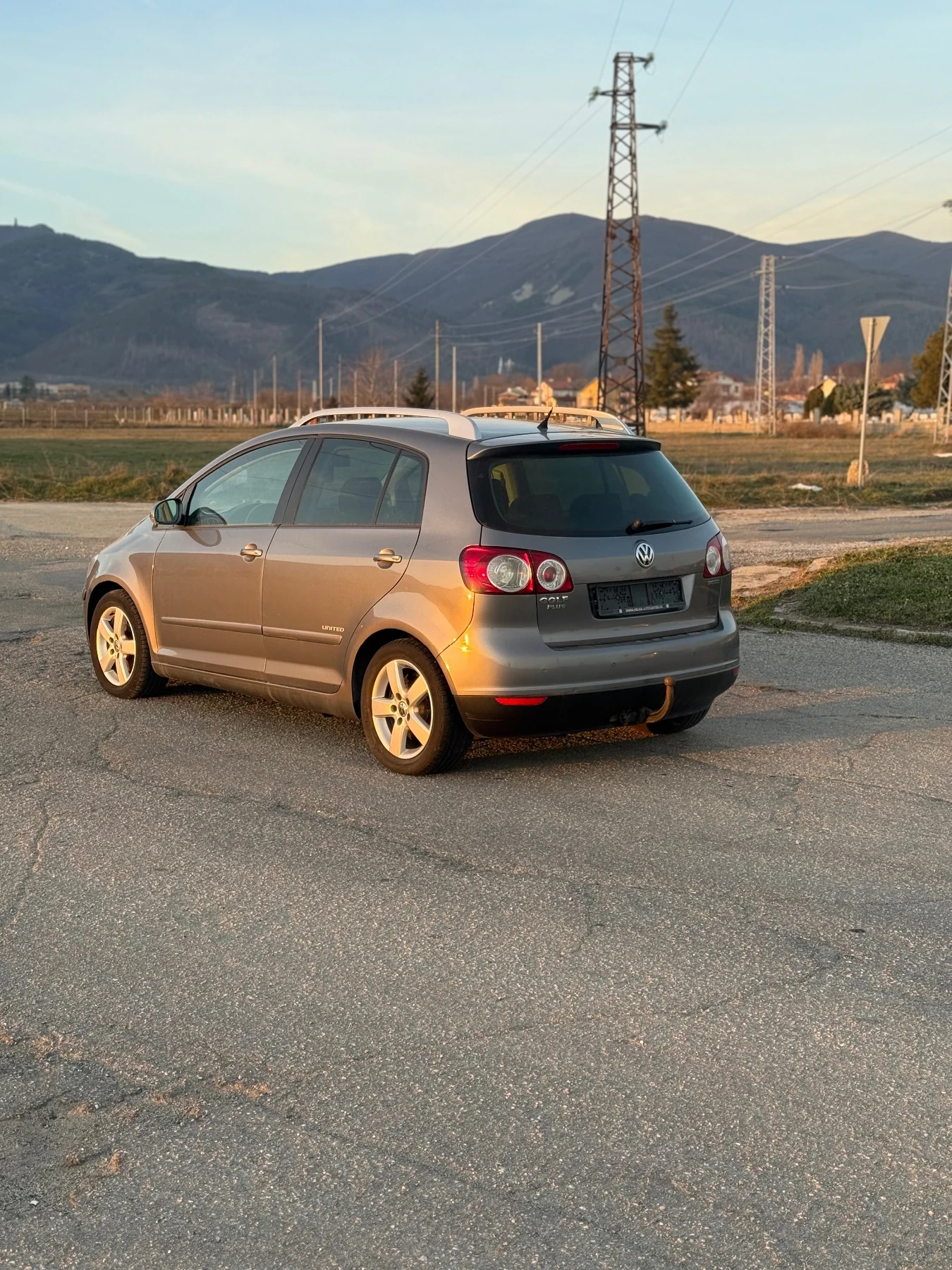 VW Golf Plus, снимка 4 - Автомобили и джипове - 54574503