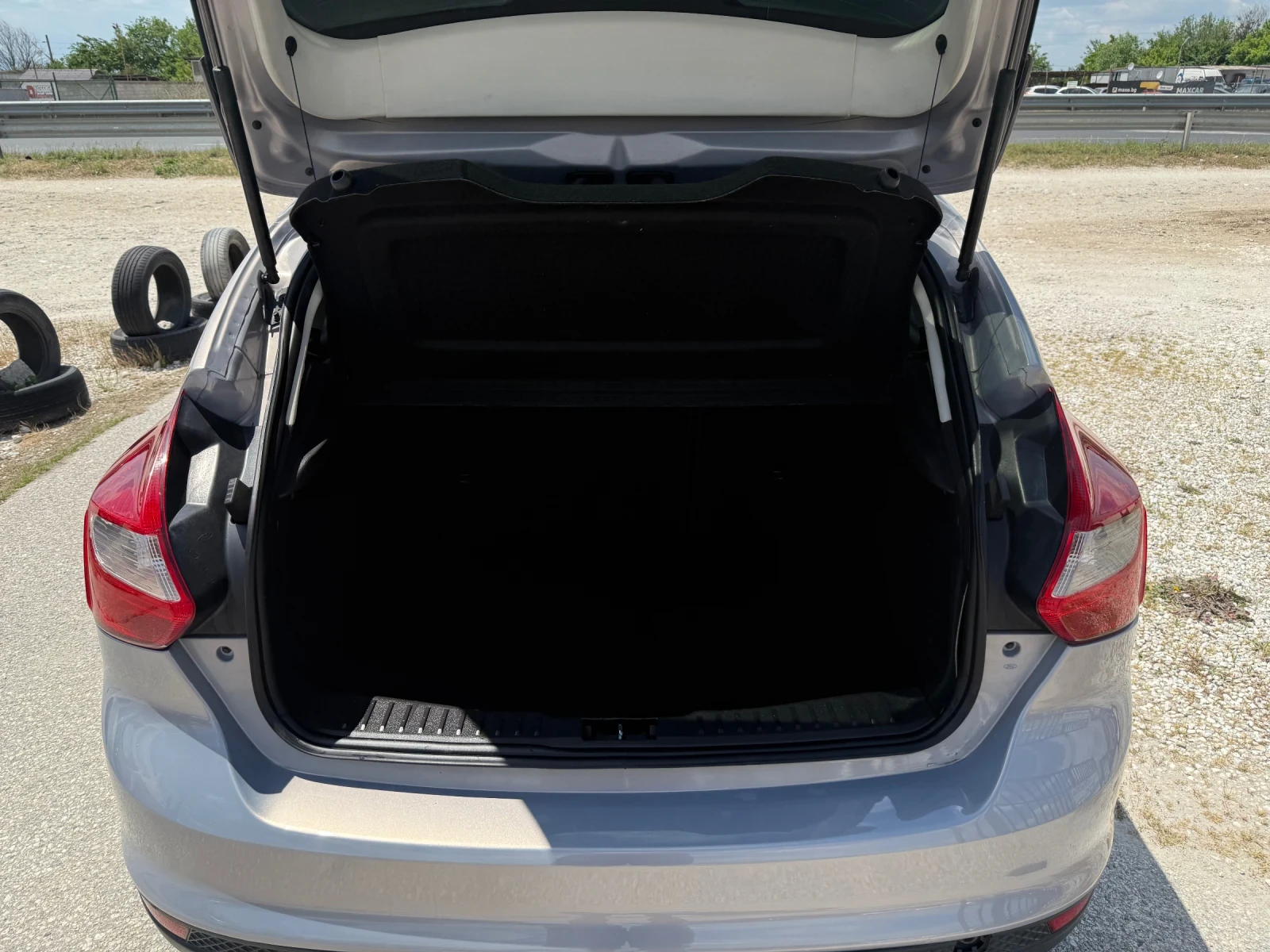 Ford Focus 1.6 дизел, снимка 10 - Автомобили и джипове - 54753991