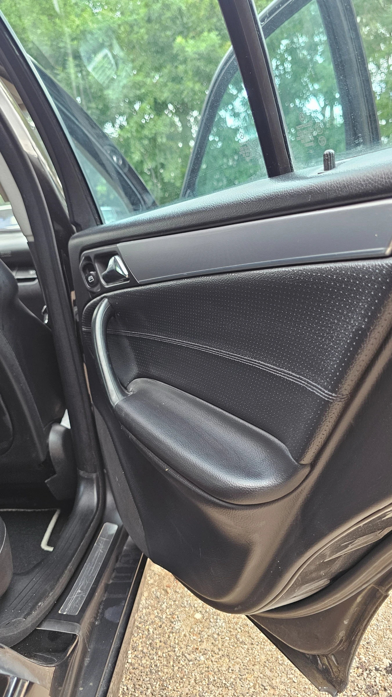 Mercedes-Benz C 220 FACELIFT , снимка 9 - Автомобили и джипове - 54892922