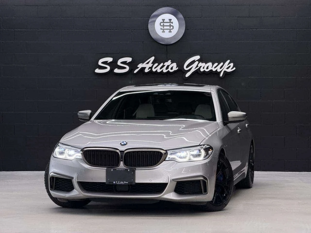 BMW 550 * NAV| 360CAM| ACC| BSM| FCW| B&W SOUND| MASSAGE| 