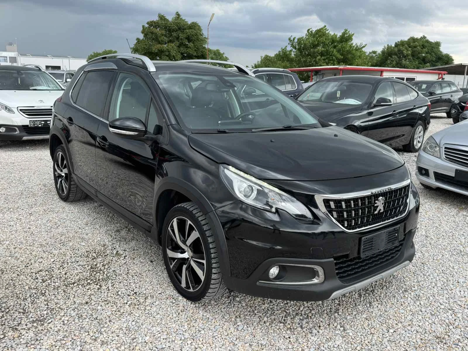 Peugeot 2008 1.6 BLUE HDI ALLURE, снимка 3 - Автомобили и джипове - 54943178