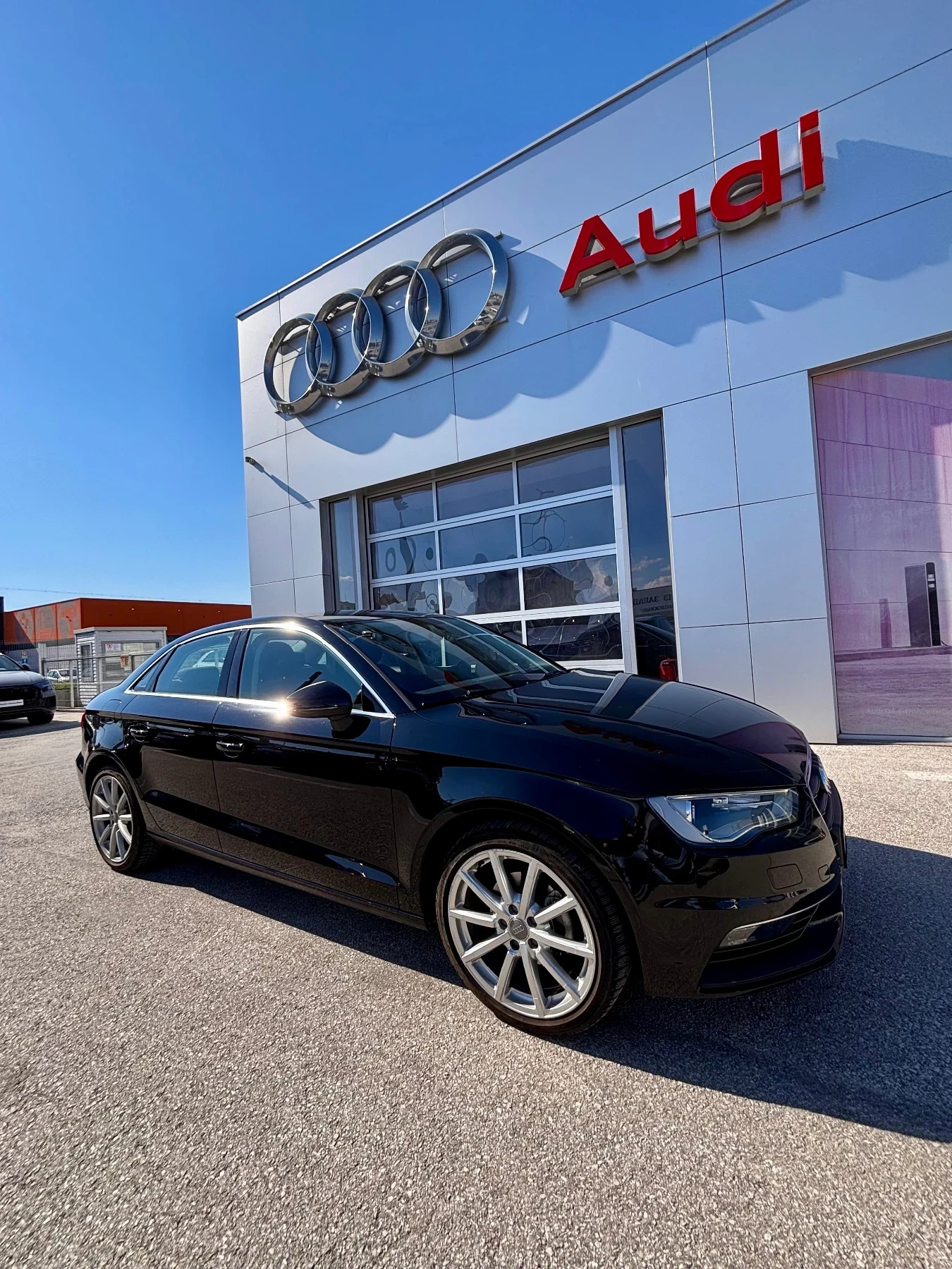 Audi A3 1.6 TDi S-line LED