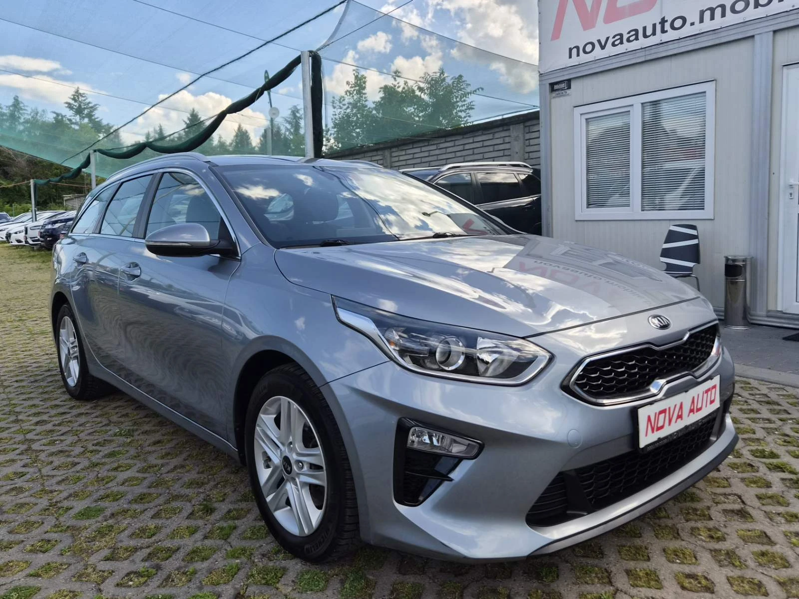 Kia Ceed 1.6CRDI-AUTOMATIC, снимка 5 - Автомобили и джипове - 54981069