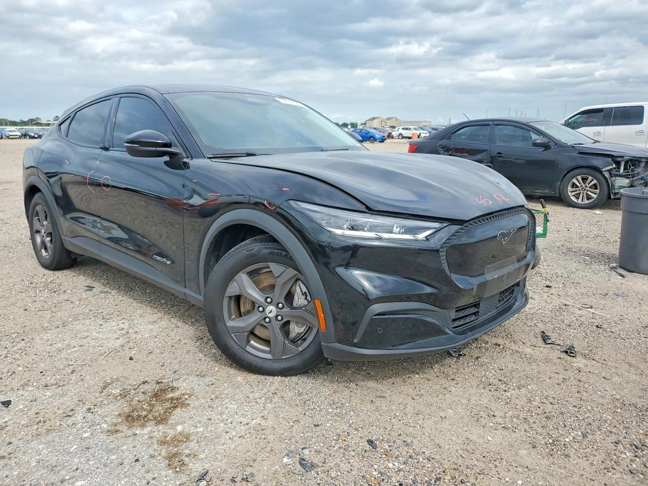 Ford Mustang Mach-E Select, снимка 4 - Автомобили и джипове - 55126974