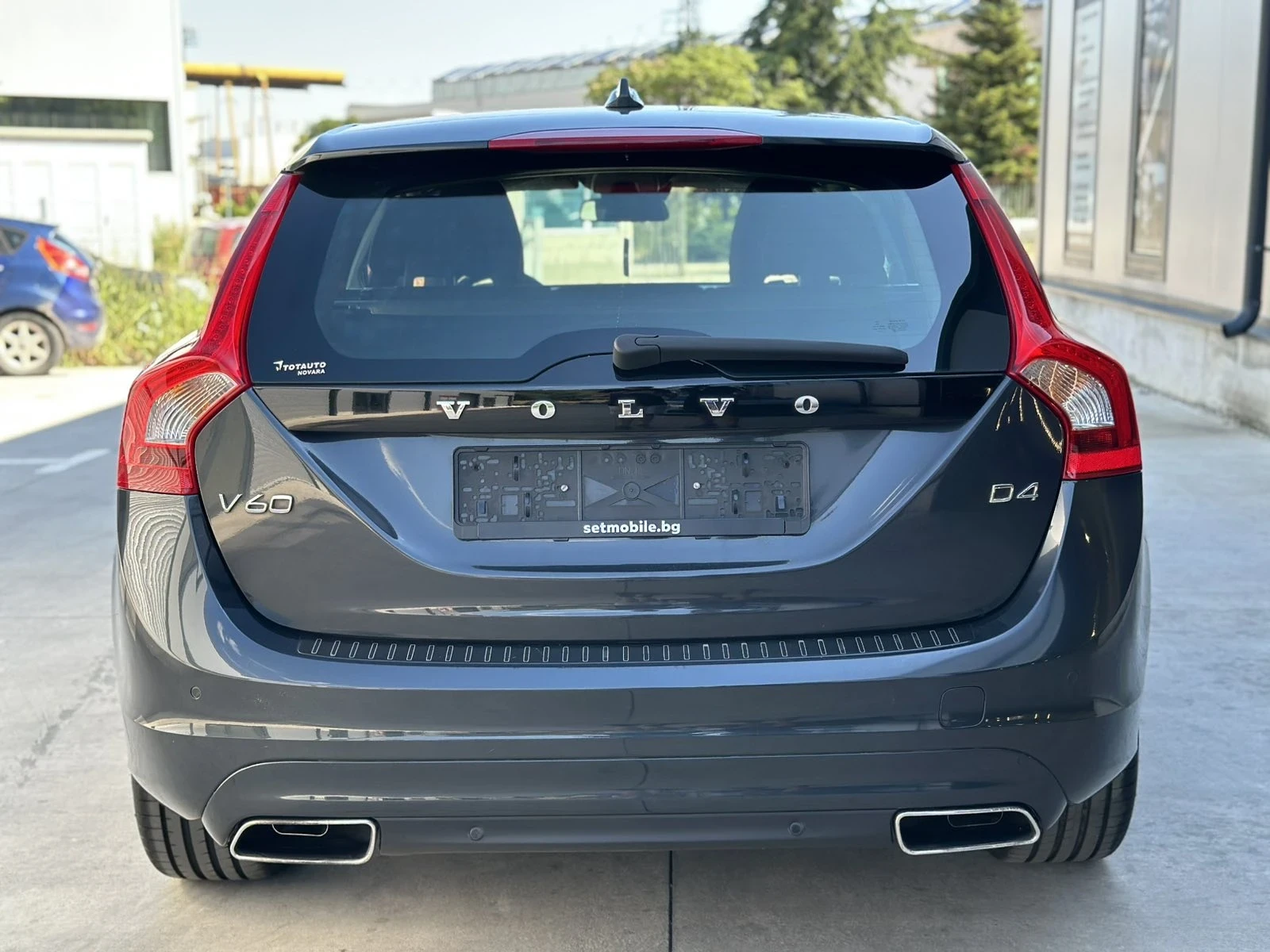 Volvo V60 D4 181hp facelift full service , снимка 6 - Автомобили и джипове - 55267162