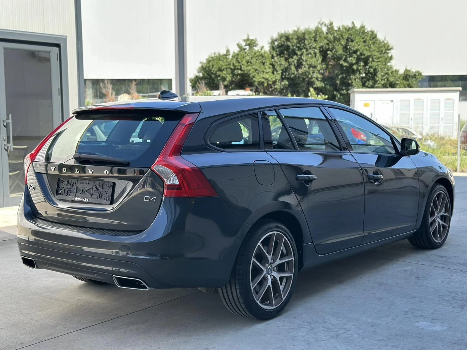 Volvo V60 D4 181hp facelift full service , снимка 7 - Автомобили и джипове - 55267162