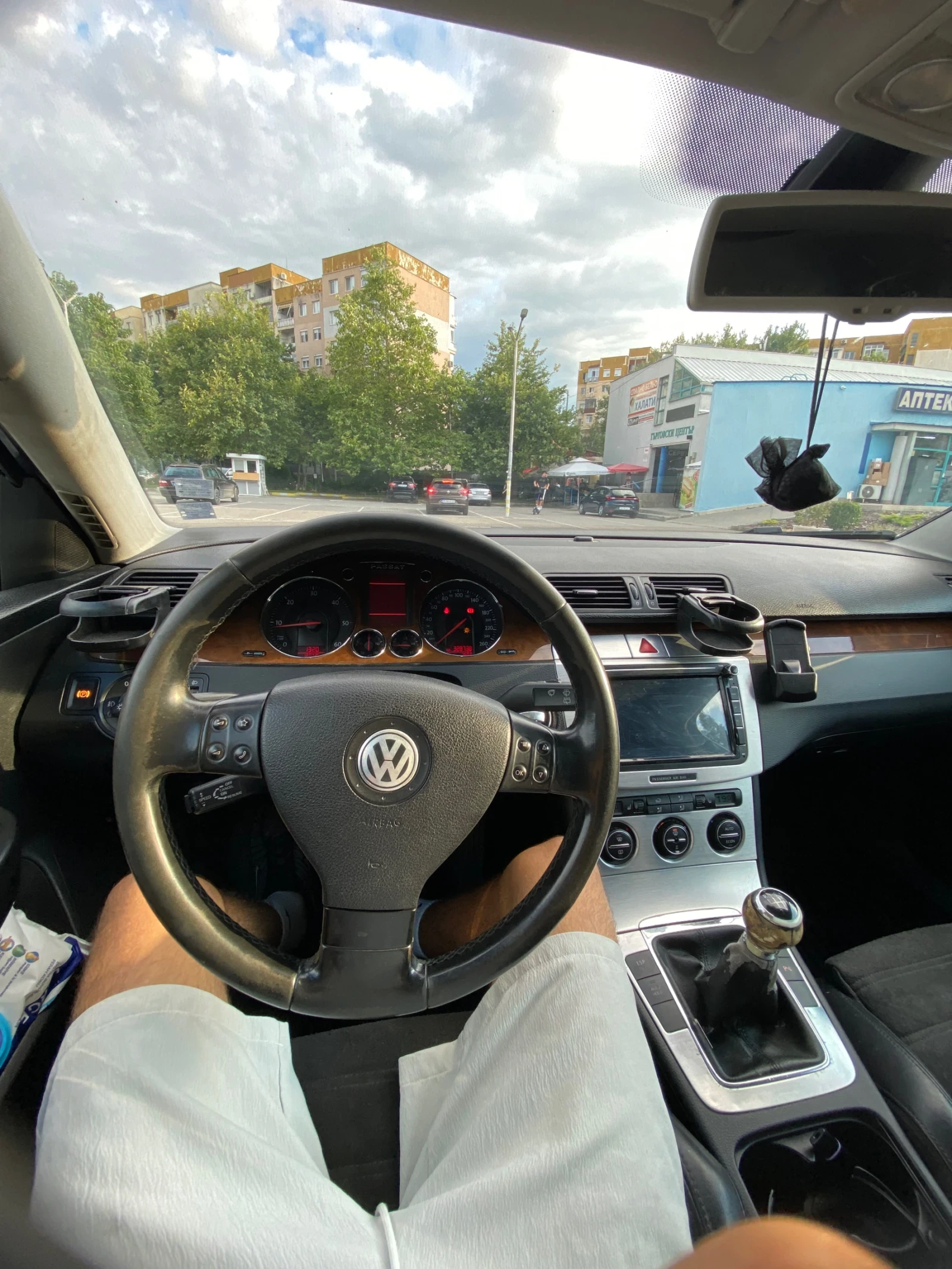VW Passat, снимка 15 - Автомобили и джипове - 55273394