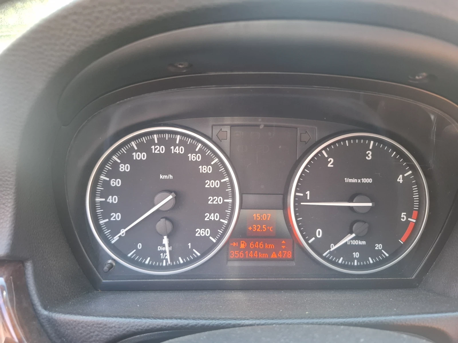 BMW 318, снимка 16 - Автомобили и джипове - 55362841