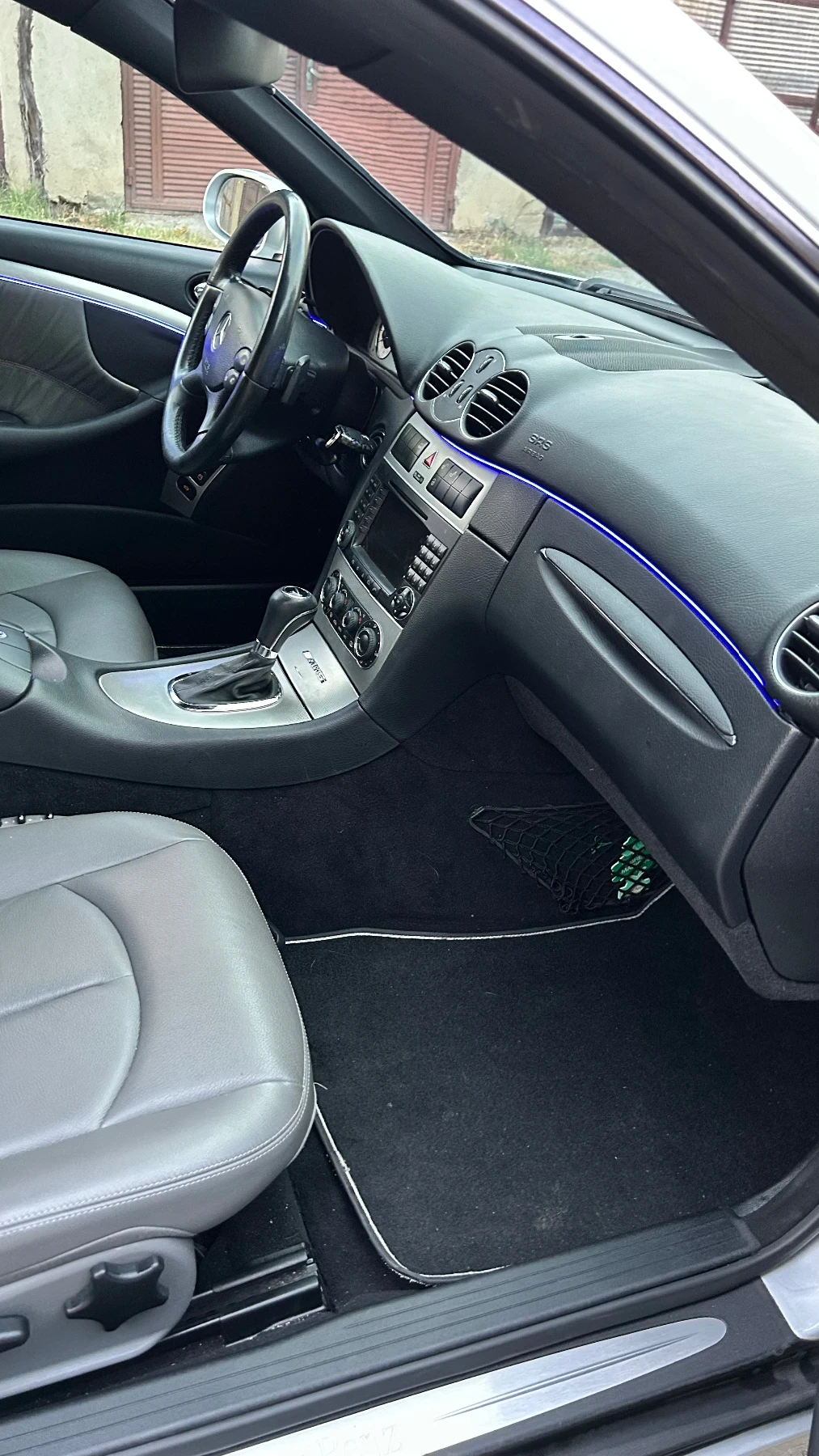 Mercedes-Benz CLK 220 cdi, снимка 8 - Автомобили и джипове - 55885001