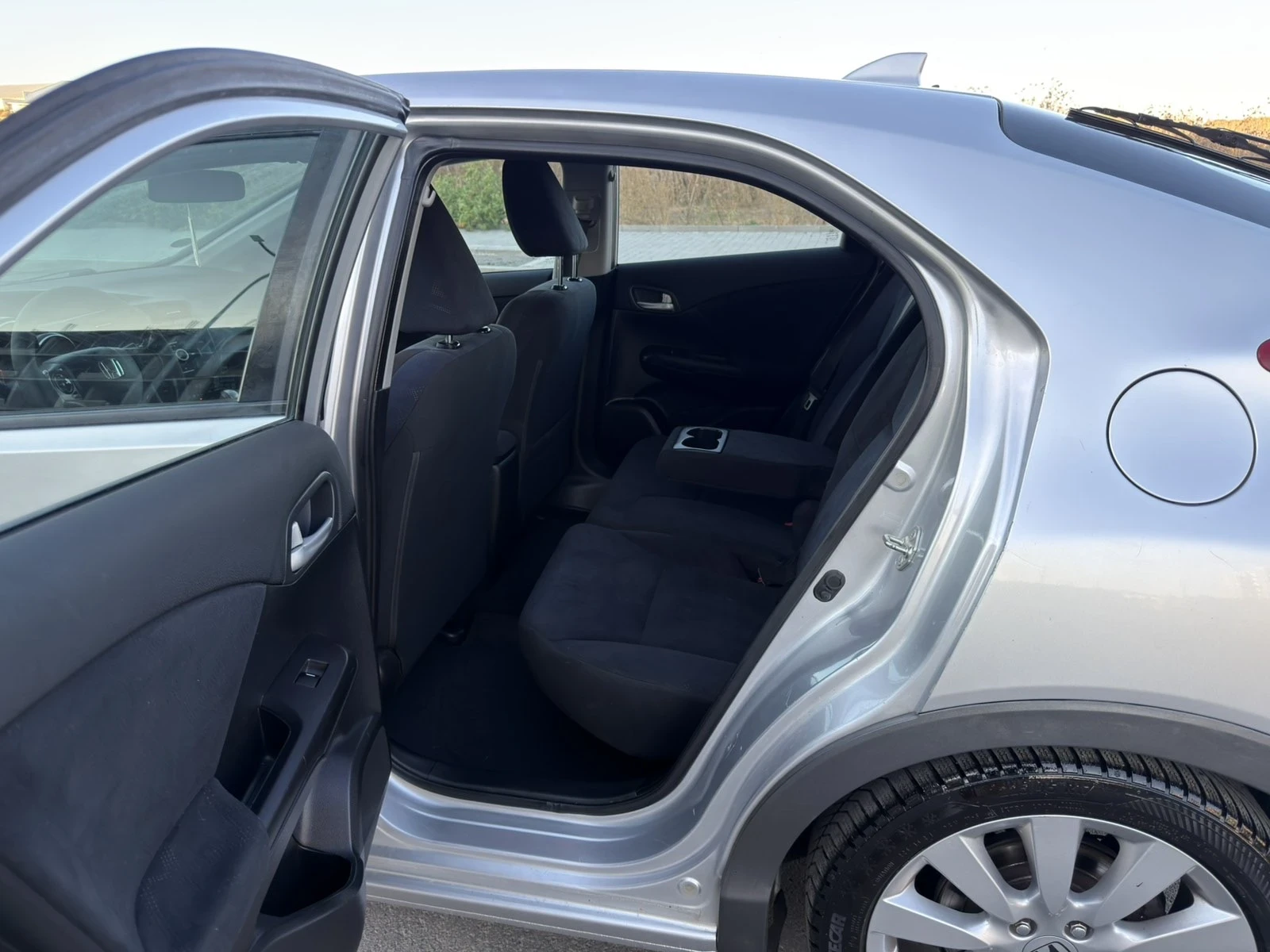 Honda Civic 1.8 V-TEC, снимка 14 - Автомобили и джипове - 55891601