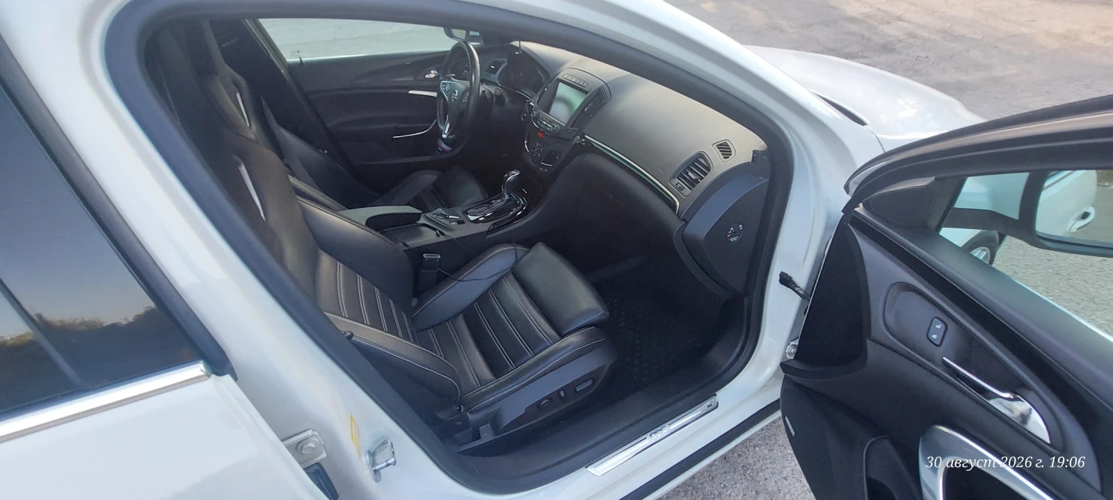 Opel Insignia insignia, снимка 13 - Автомобили и джипове - 55952344