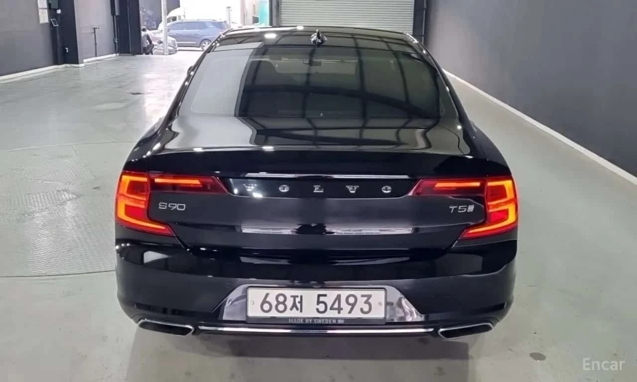 Volvo S90 T5 Inscription| BOWERS| ОБДУХ| ПАМЕТ| HUD| , снимка 4 - Автомобили и джипове - 56169118
