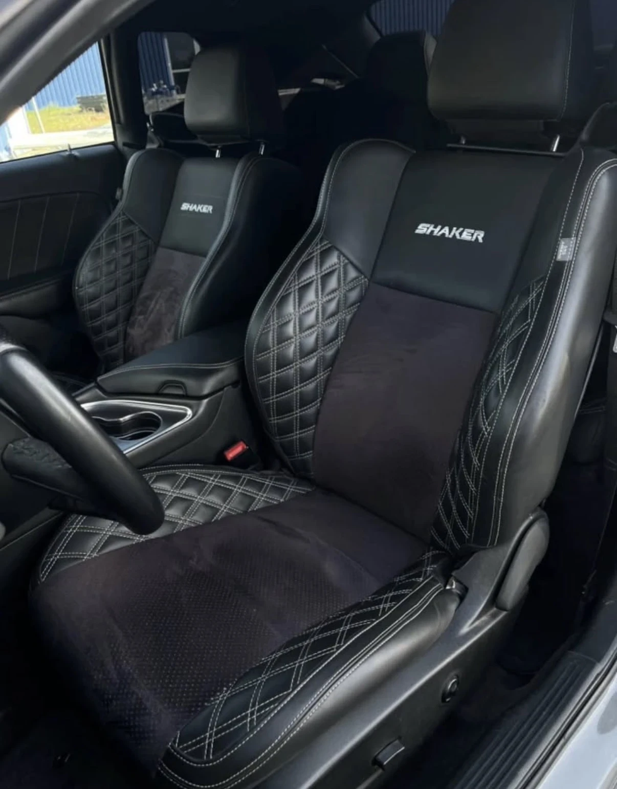 Dodge Challenger Shaker, снимка 7 - Автомобили и джипове - 56205465