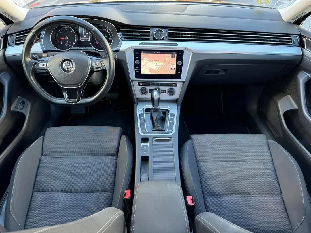 VW Passat, снимка 9 - Автомобили и джипове - 56339388