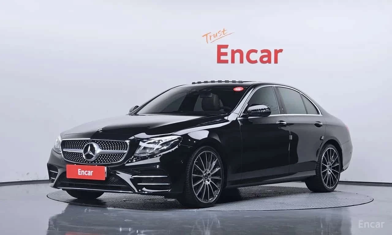 Mercedes-Benz E 300 AMG Line/ОБДУХ/360/ХЕДЪП/ПОДГРЕВ/