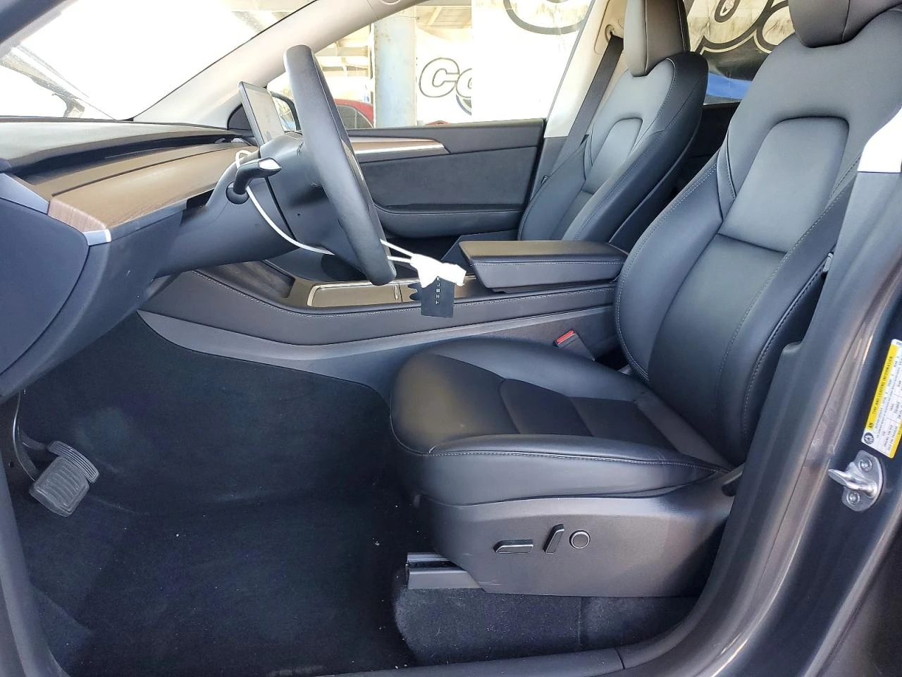 Tesla Model Y, снимка 7 - Автомобили и джипове - 56376490