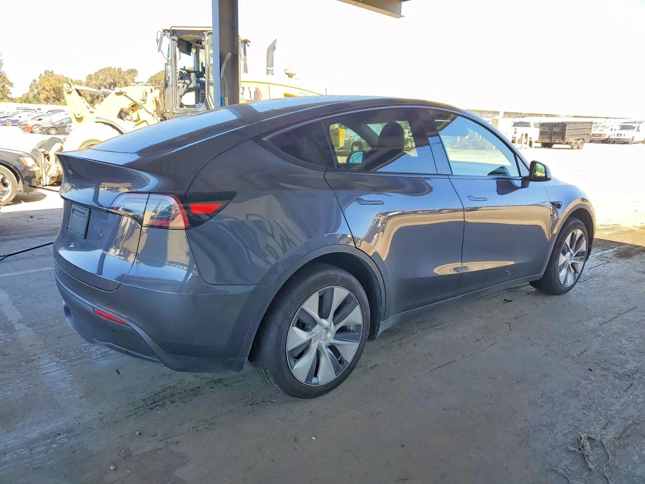 Tesla Model Y, снимка 3 - Автомобили и джипове - 56376490