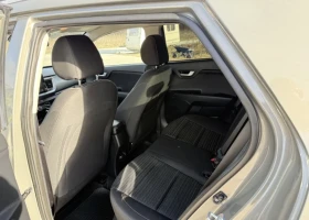 Kia Stonic, снимка 9