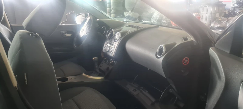 Nissan Qashqai 1.6i  HR16    САМО НА ЧАСТИ , снимка 5 - Автомобили и джипове - 47152154