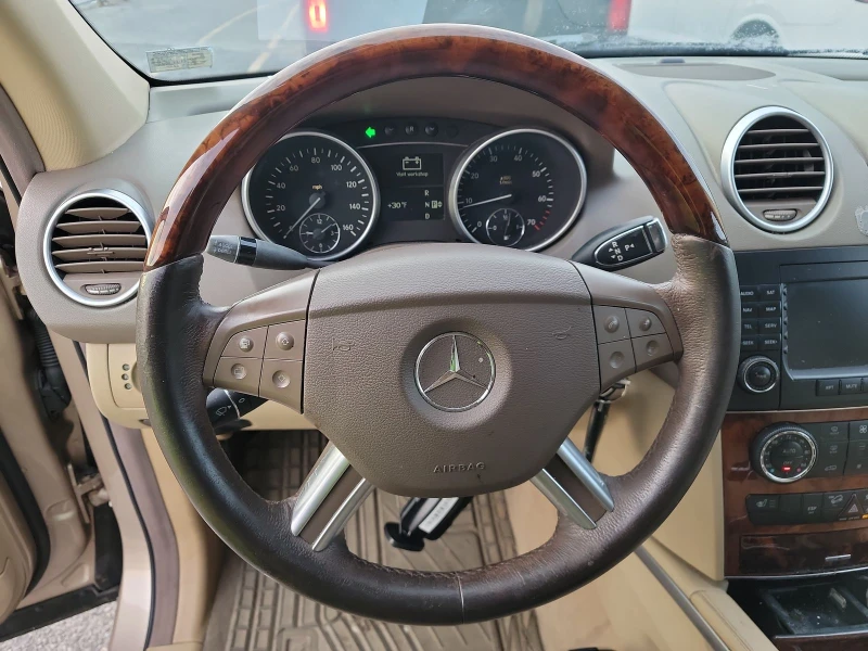 Mercedes-Benz ML 500 4MATIC/V8/HARMAN-KARDON/ПОДГРЕВ/ИДЕАЛНА ЗА ГАЗ!!!!, снимка 8 - Автомобили и джипове - 48402016