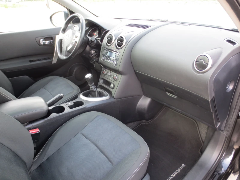 Nissan Qashqai 1.5 dci 7ms., снимка 15 - Автомобили и джипове - 50166952
