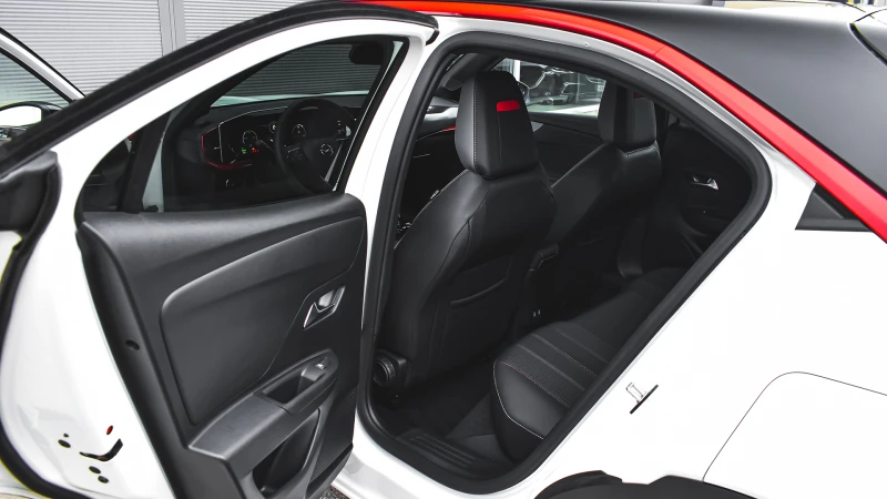 Opel Mokka -e GS Line 50 kWh, снимка 9 - Автомобили и джипове - 52738823