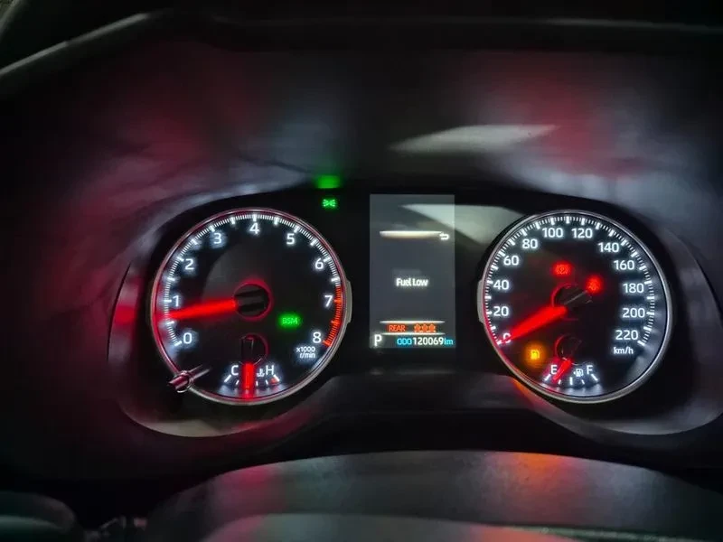 Toyota Rav4 5Th Generation 2.5 2Wd, снимка 7 - Автомобили и джипове - 54938168